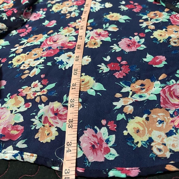 DOVETAIL FLOWER Blouse Size M - Picture 6 of 10